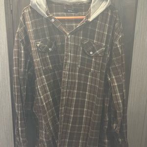 NWOT Novamen flannel hooded shirt.
